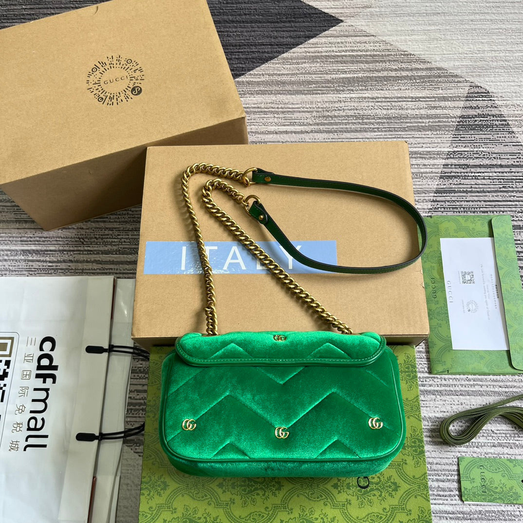 GG MARMONT MINI 22 BAG IN COOL GREEN VELVET