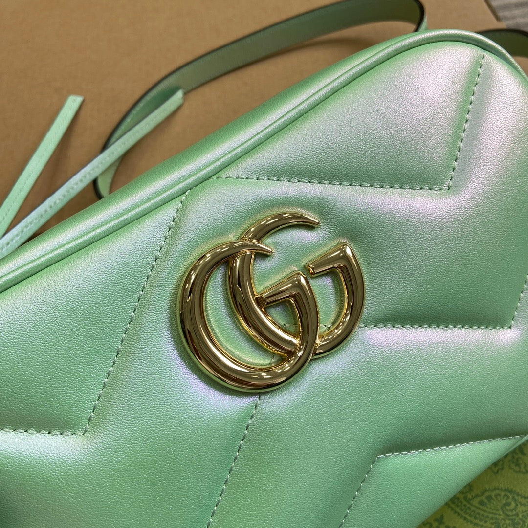 GG MARMONT 24 SMALL MATELASSÉ SHOULDER BAG GREEN IRIDESCENT CALFSKIN