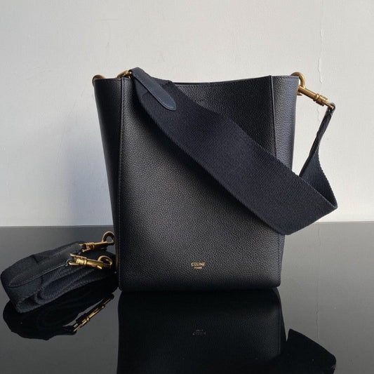 SANGLE SEAU BUCKET 24 BAG BLACK CALFSKIN