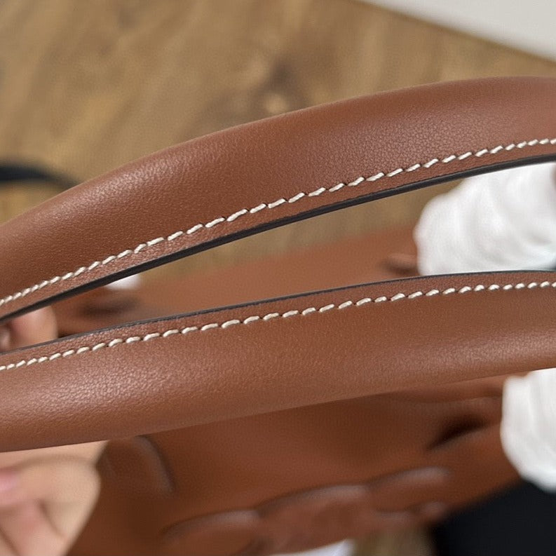 CUIR TRIOMPHE 44  TAN CALFSKIN