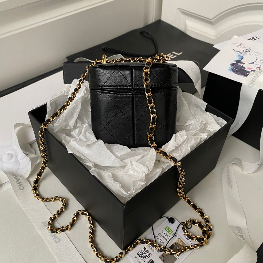 CC 10 SMALL VANITY WITH CHAIN IN BLACK LAMBSKIN