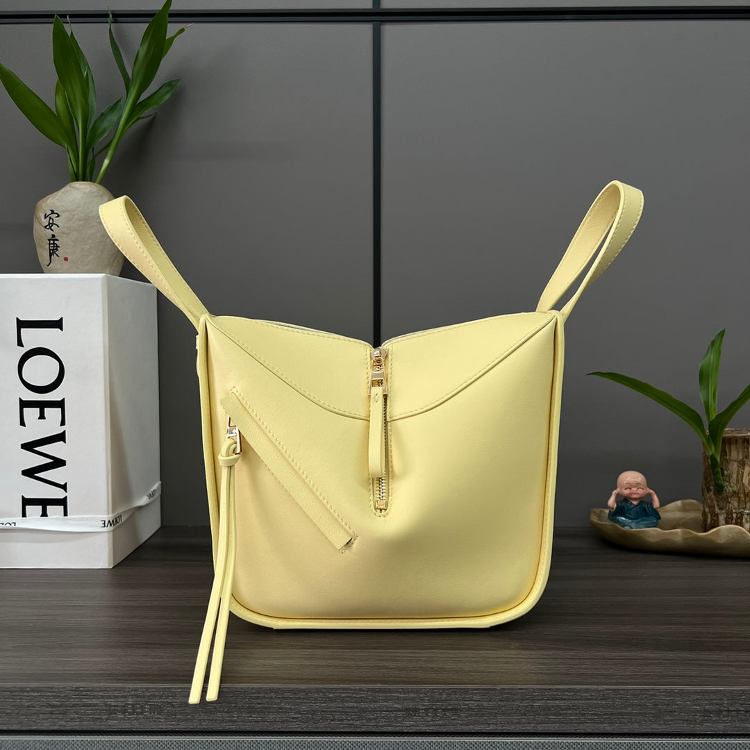 LOE MINI 20 HAMMOCK BAG IN LIGHT YELLOW CALFSKIN