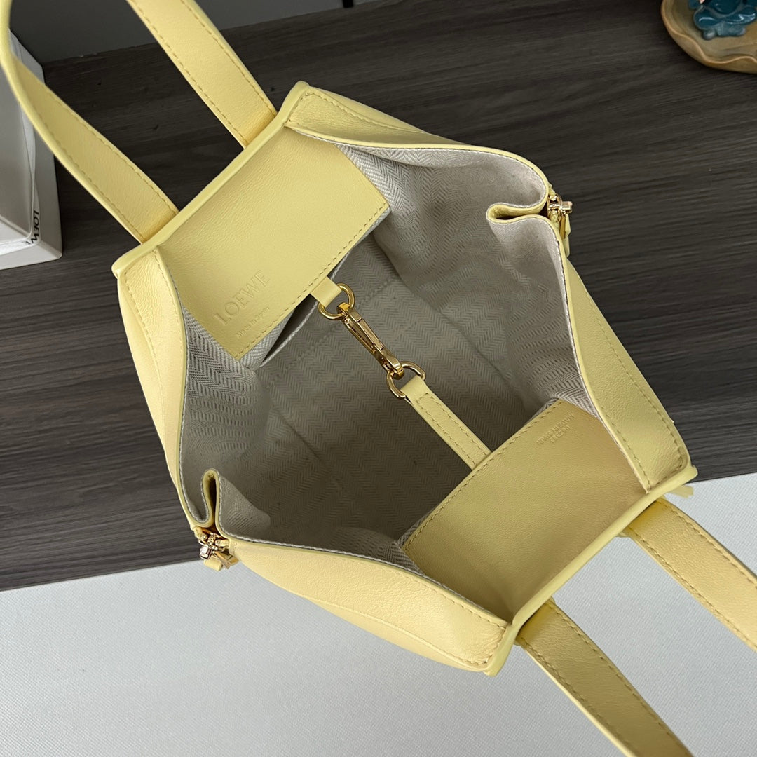 LOE MINI 20 HAMMOCK BAG IN LIGHT YELLOW CALFSKIN