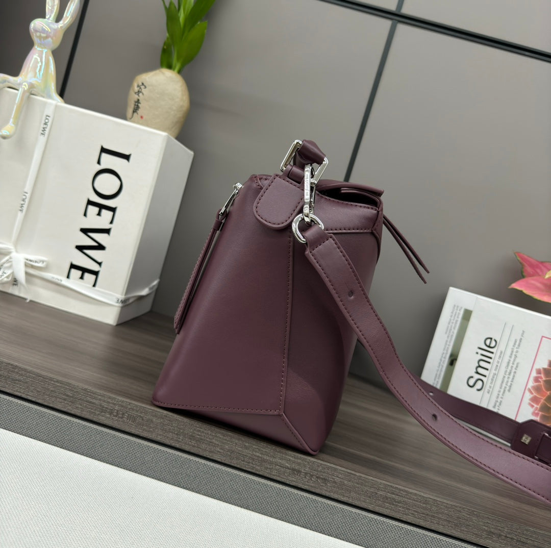 LOE PUZZLE 33 BAG IN WINE PURPLE CALFSKIN