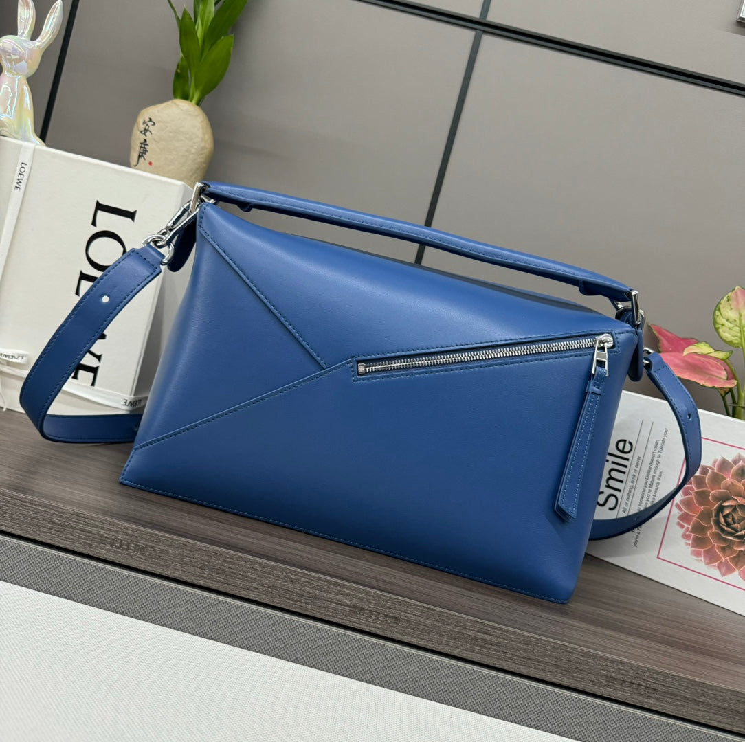 LOE PUZZLE 33 BAG IN COBALT BLUE CALFSKIN