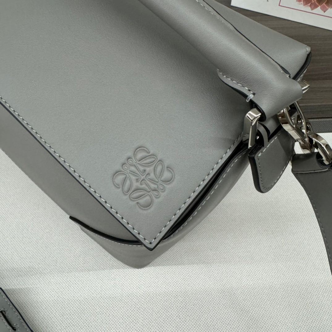 LOE PUZZLE LARGE 36 BAG IN GRAY CALFSKIN