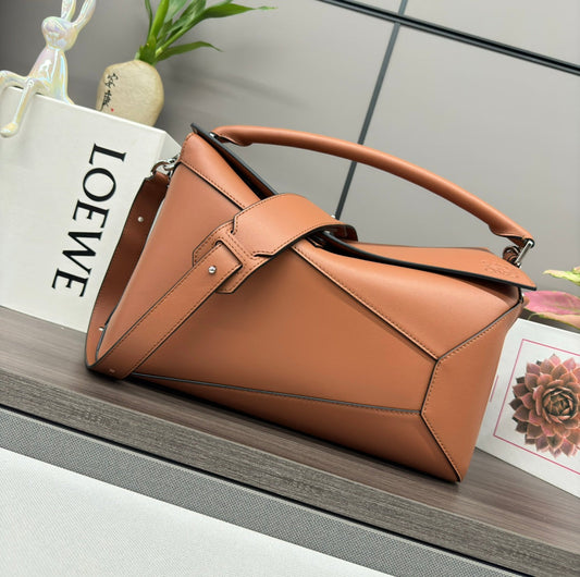 LOE PUZZLE 33 BAG IN BRONZE BROWN CALFSKIN