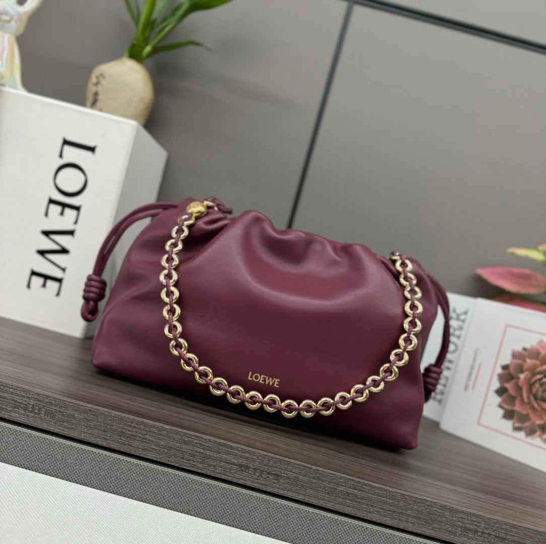 LOE MEDIUM 30 FLAMENCO PURSE BUCKET IN PLUM PURPLE LAMBSKIN