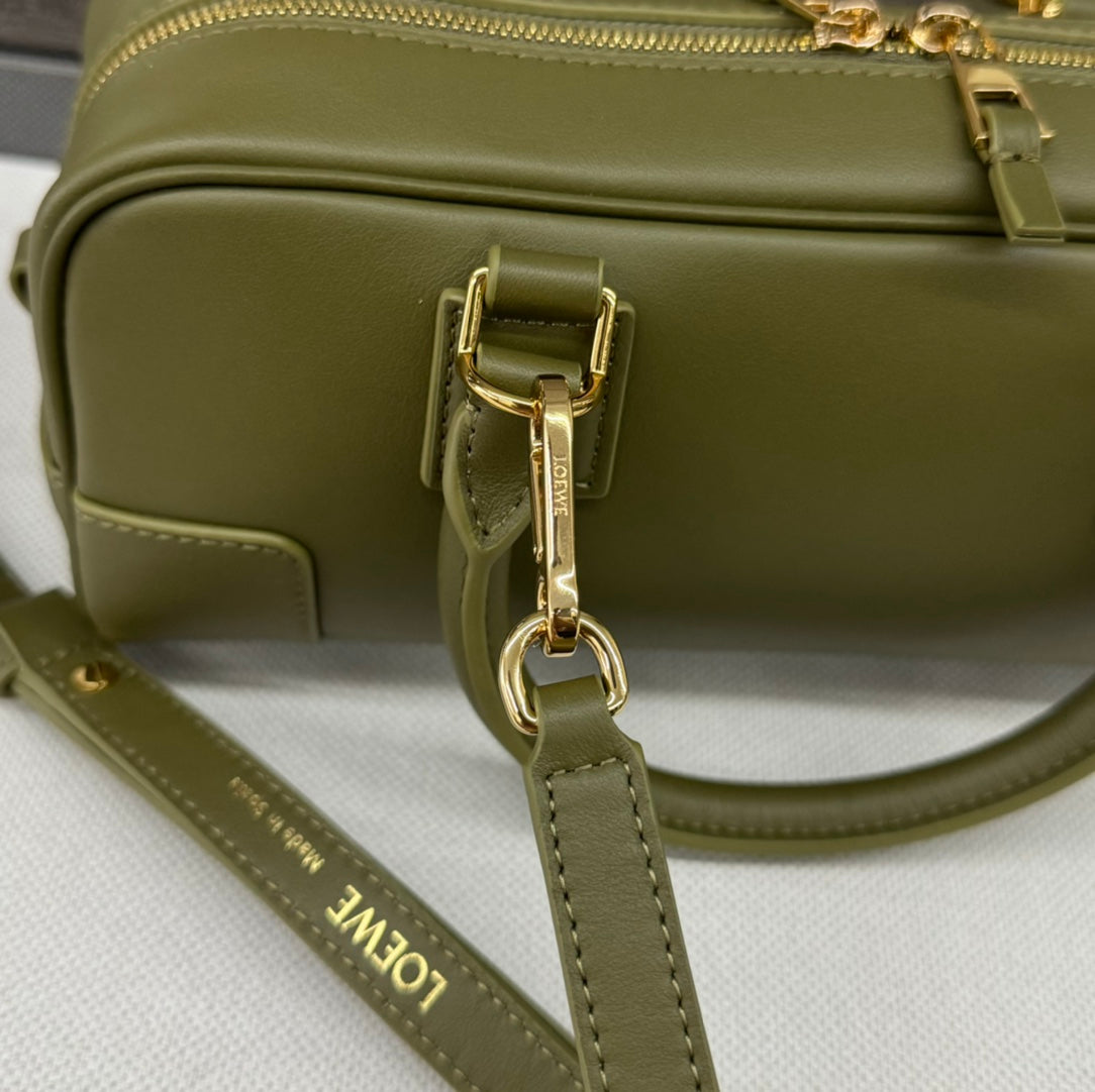 AMAZONA 23 CROPPED BAG IN OLIVE GREEN SOFT GRAINED CALFSKIN