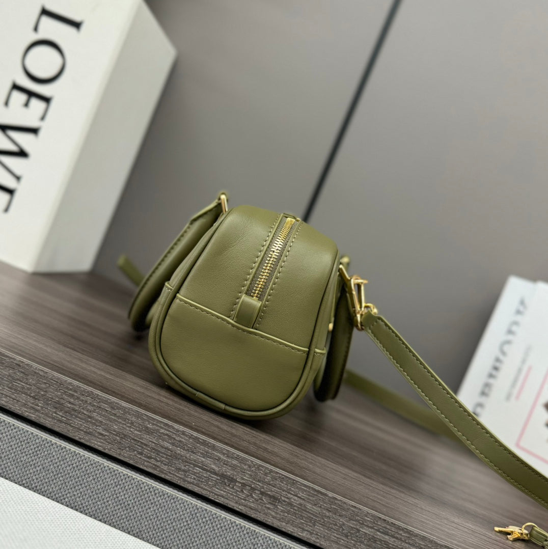 AMAZONA 23 CROPPED BAG IN OLIVE GREEN SOFT GRAINED CALFSKIN