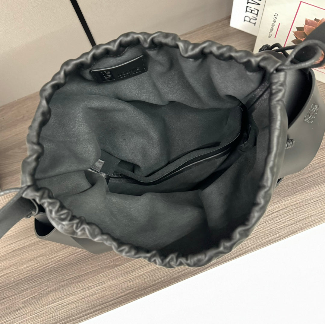 LOE INTERLACED HOBO 38 BAG IN BLACK CALFSKIN