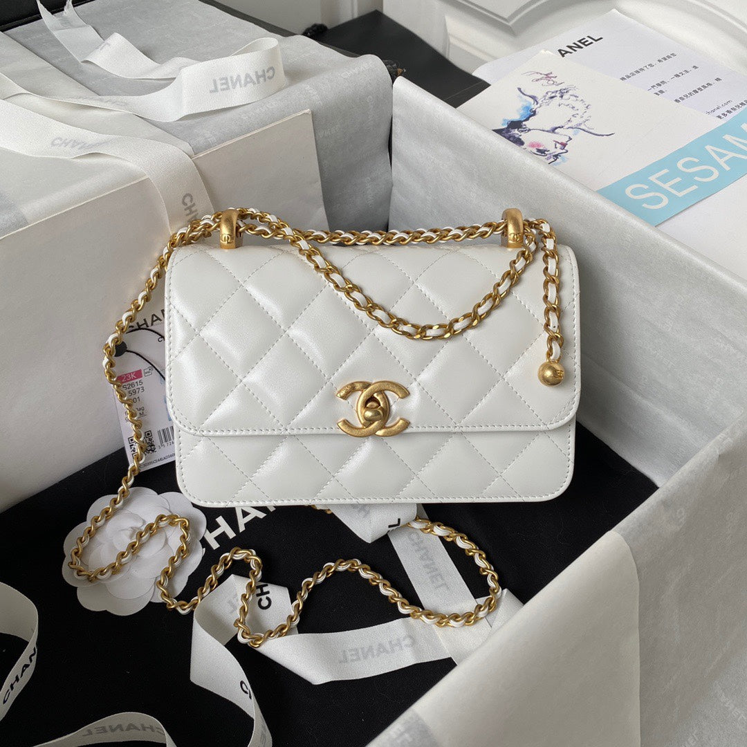 MINI FLAP BAG 19 IN WHITE CALFSKIN WITH DOUBLE GOLD BALL