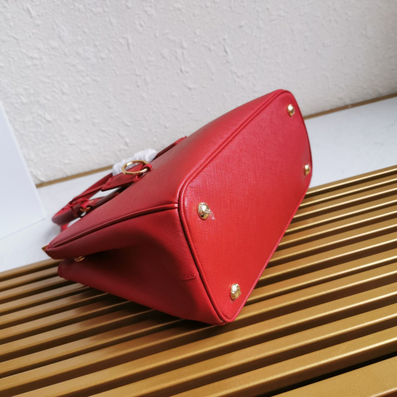 PRA GALLERIA 28 BAG IN CHERRY RED SAFFIANO LEATHER