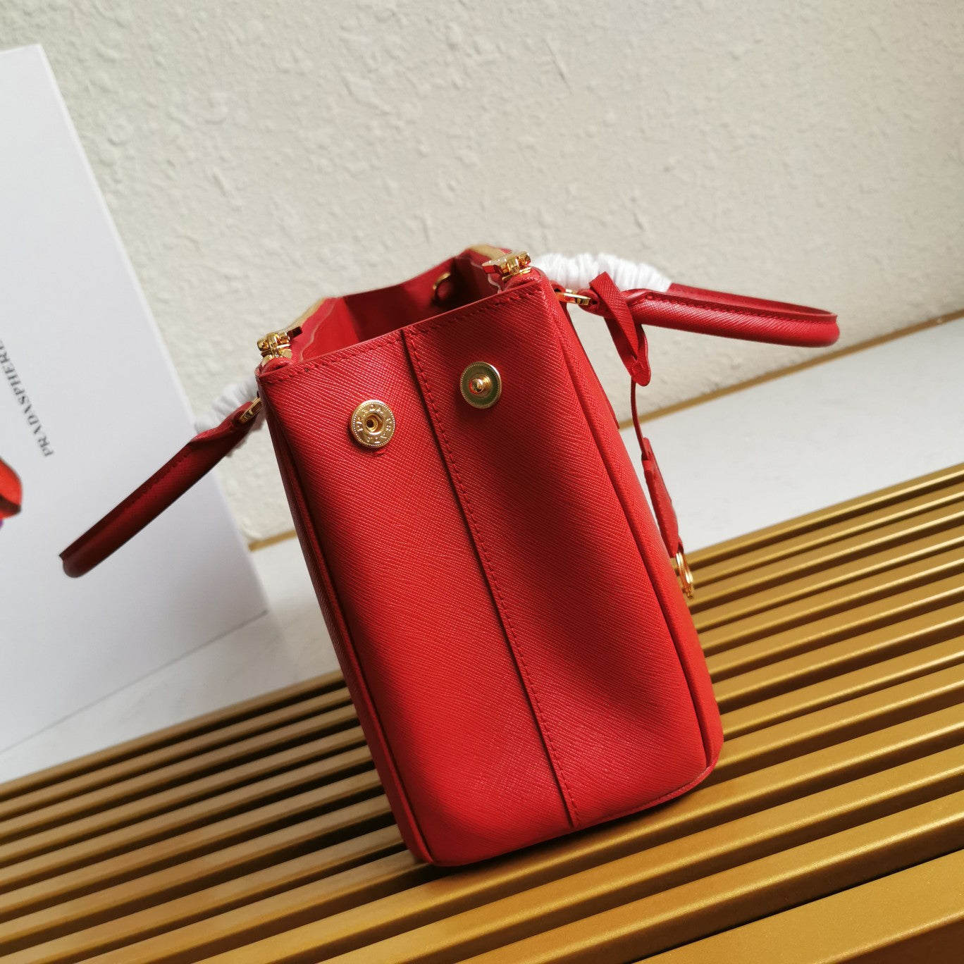 PRA GALLERIA 28 BAG IN CHERRY RED SAFFIANO LEATHER