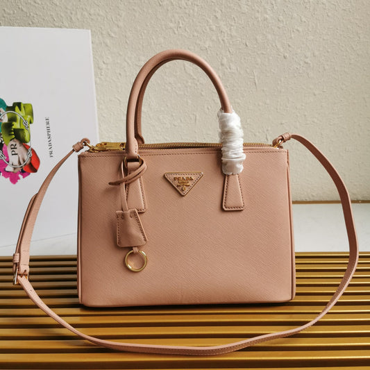 PRA GALLERIA 28 BAG IN DESERT BEIGE SAFFIANO LEATHER