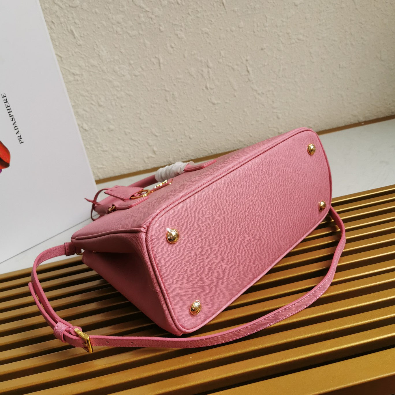 PRA GALLERIA 28 BAG IN LIGHT PINK SAFFIANO LEATHER