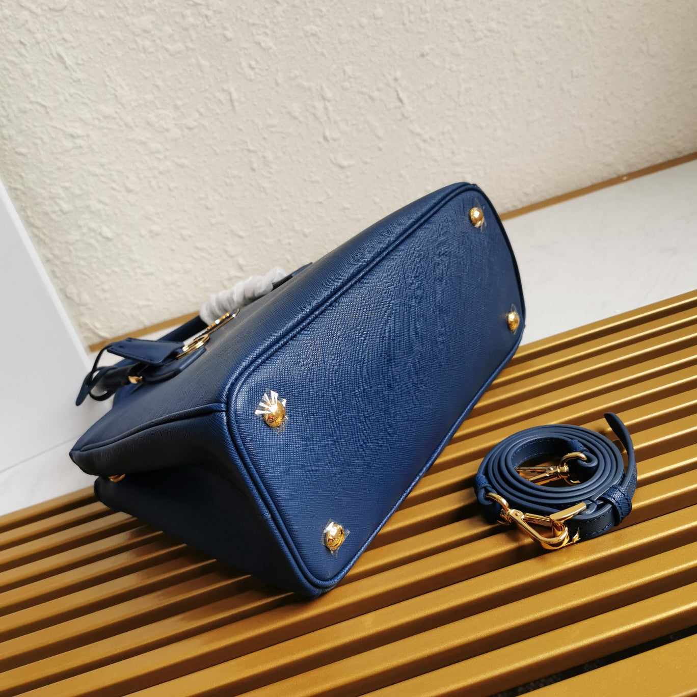 PRA GALLERIA 28 BAG IN NAVY BLUE SAFFIANO LEATHER