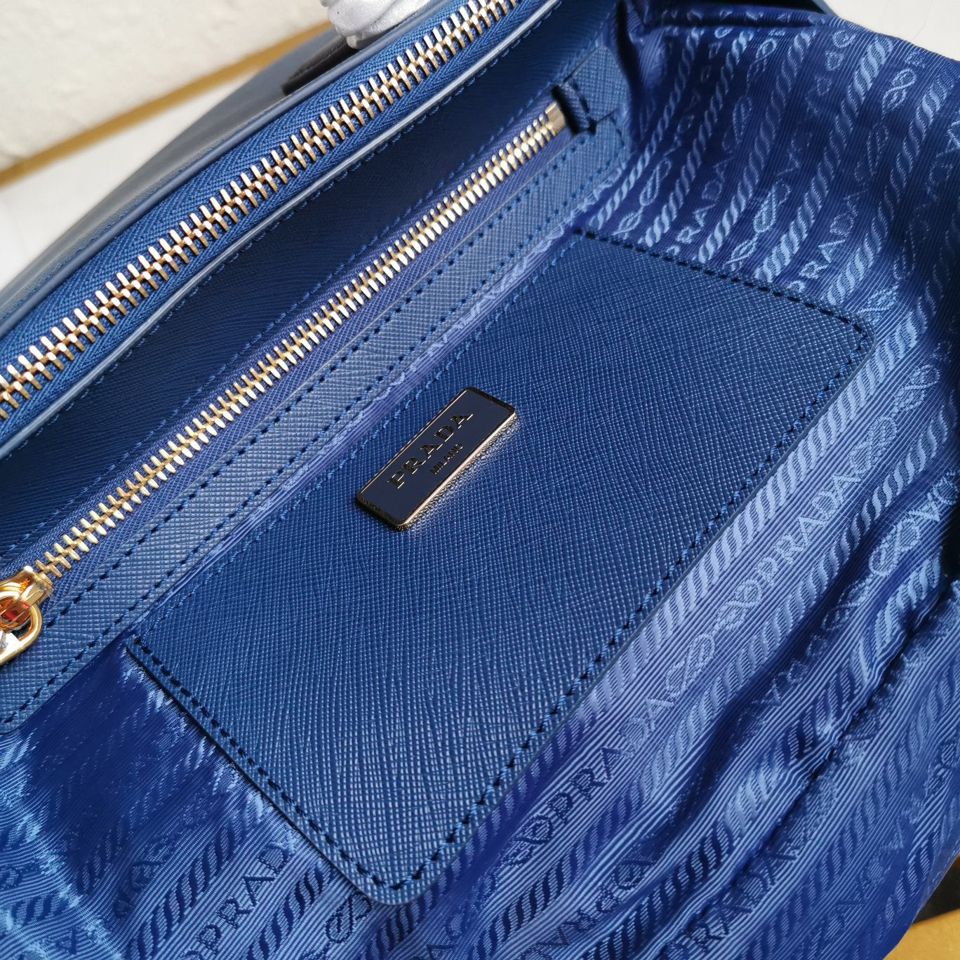 PRA GALLERIA 28 BAG IN NAVY BLUE SAFFIANO LEATHER