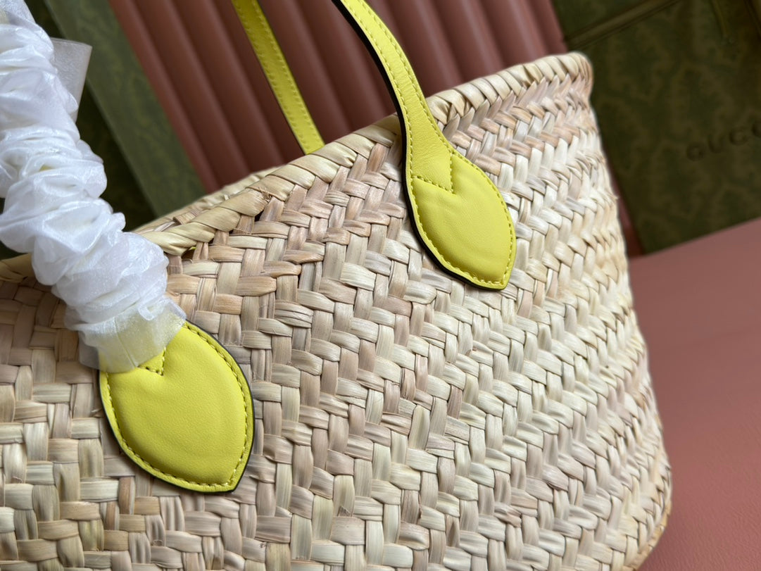 SMALL TOTE BAG 20 WITH LOGO IN NATURAL-COLORED STRAW AND YELLOW CALFSKIN HANDLE