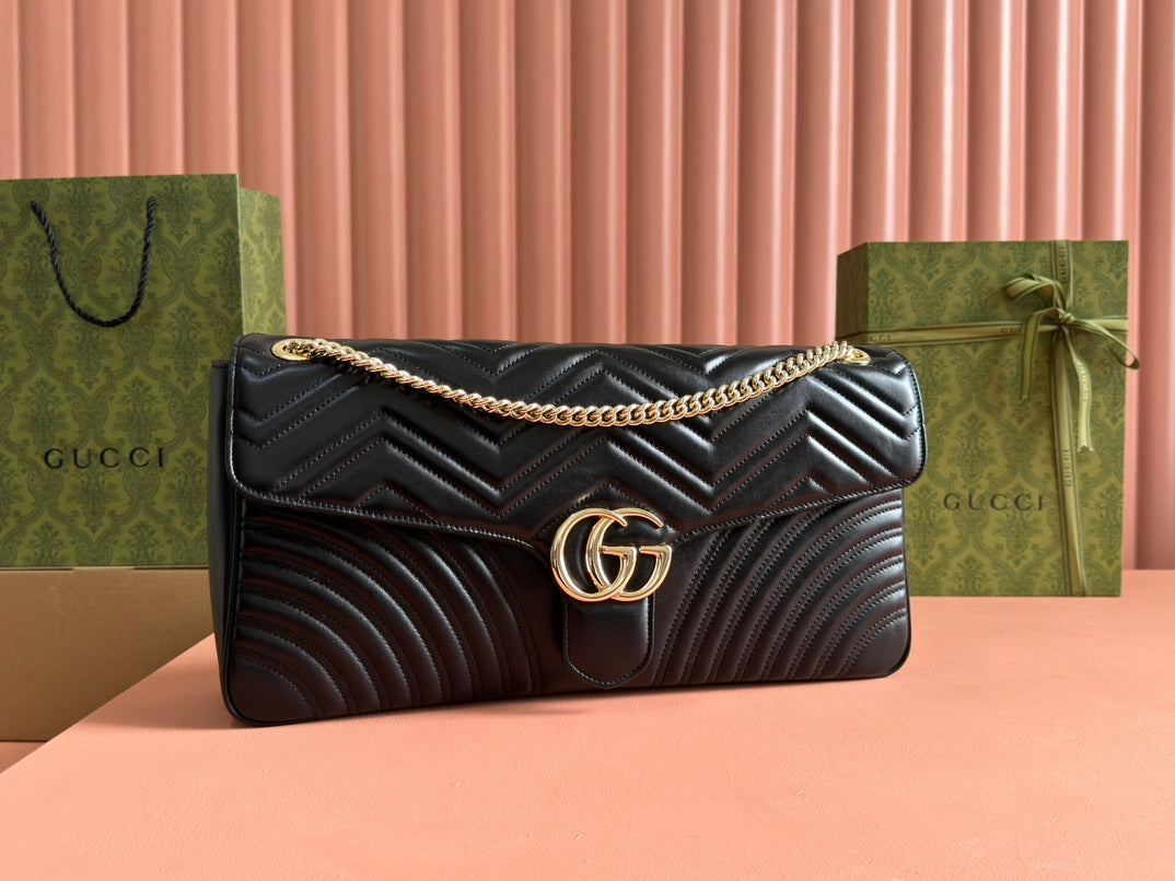 MARMONT SHOULDER BAG 40 IN BLACK CALFSKIN GOLD CHAIN