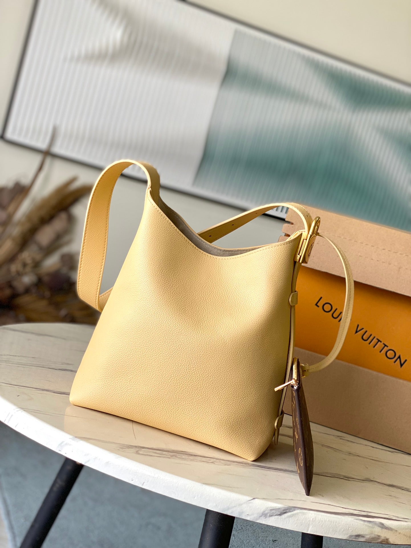 LOW KEY HOBO PM 28 IN URBAN YELLOW CALFSKIN GOLD BUCKLE