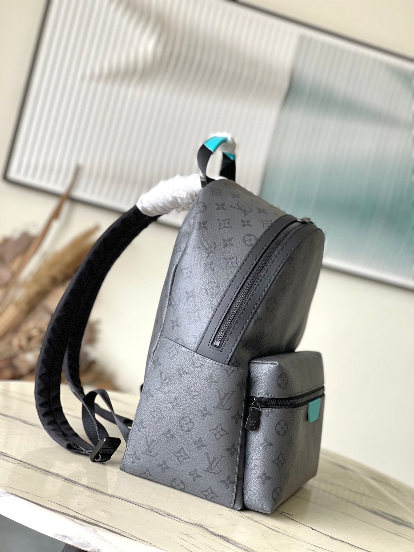 DISCOVERY BACKPACK PM 38 IN GUN METAL MONOGRAM ECLIPSE CANVAS