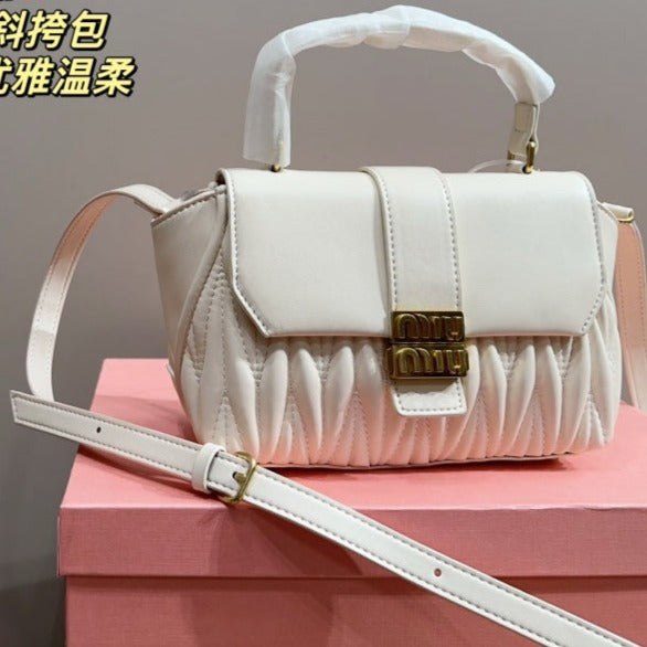 HANDBAG 20 IN WHITE CALFSKIN