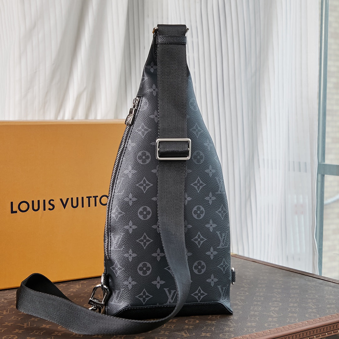 DUO CROSSBAG 42 IN BLACK MONOGRAM ECLIPSE CANVAS