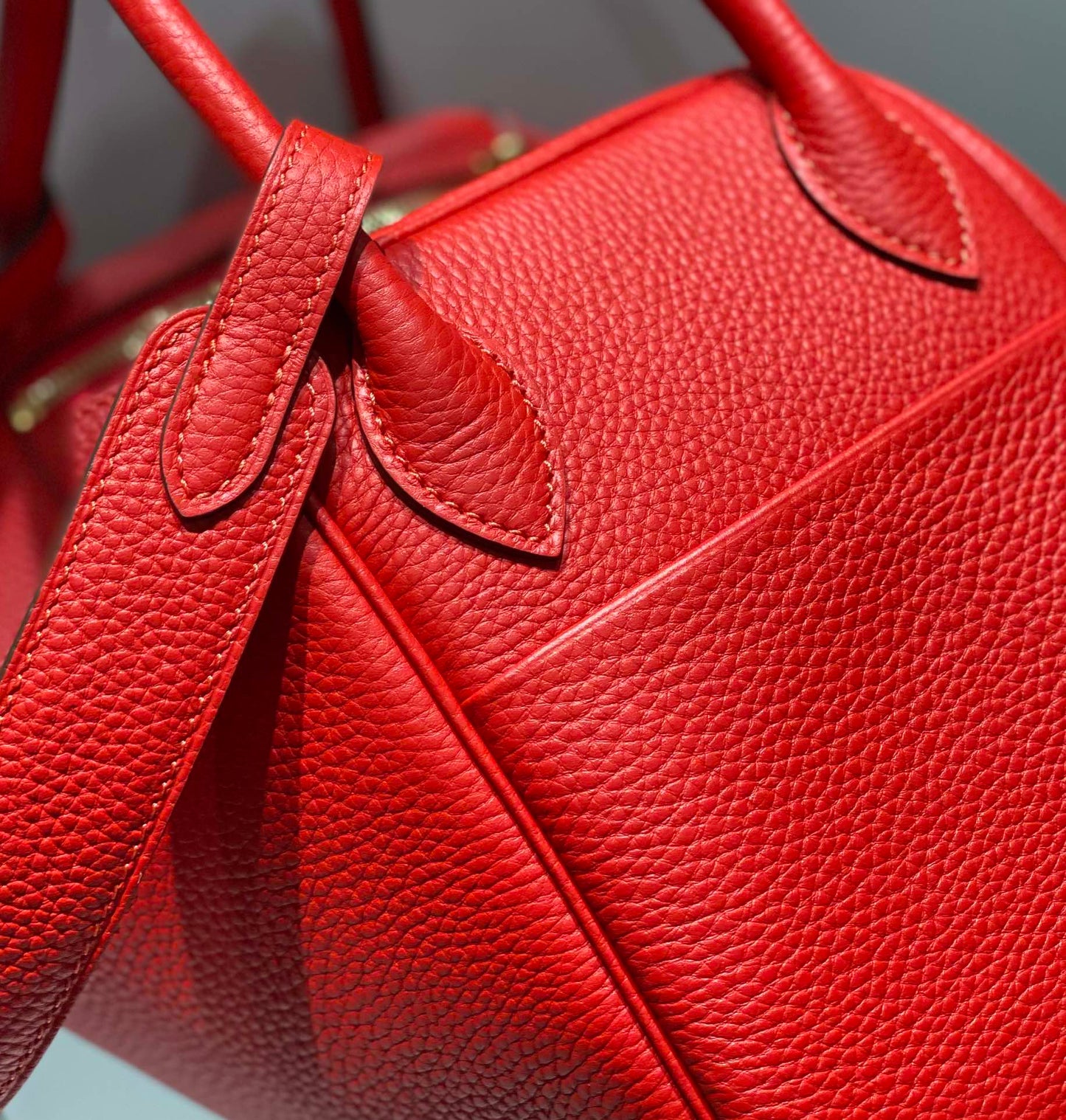 HM LINDY 26 BAG RED CALFSKIN