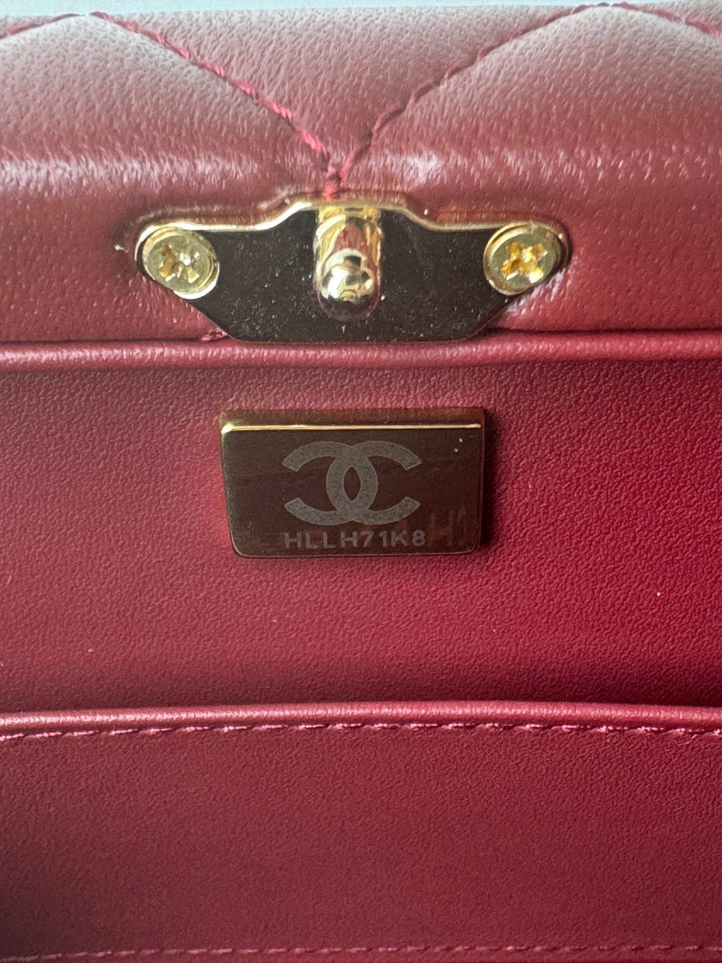 SMALL BOX BAG 18 IN BURGUNDY RED LAMBSKIN GOLD HARDWARE