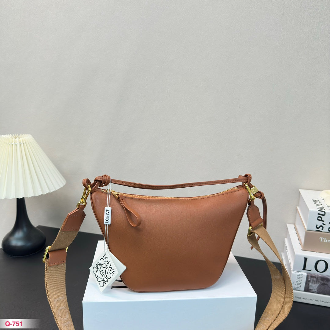 LOE MINI 27 HAMMOCK HOBO BAG IN TAN CLASSIC CALFSKIN