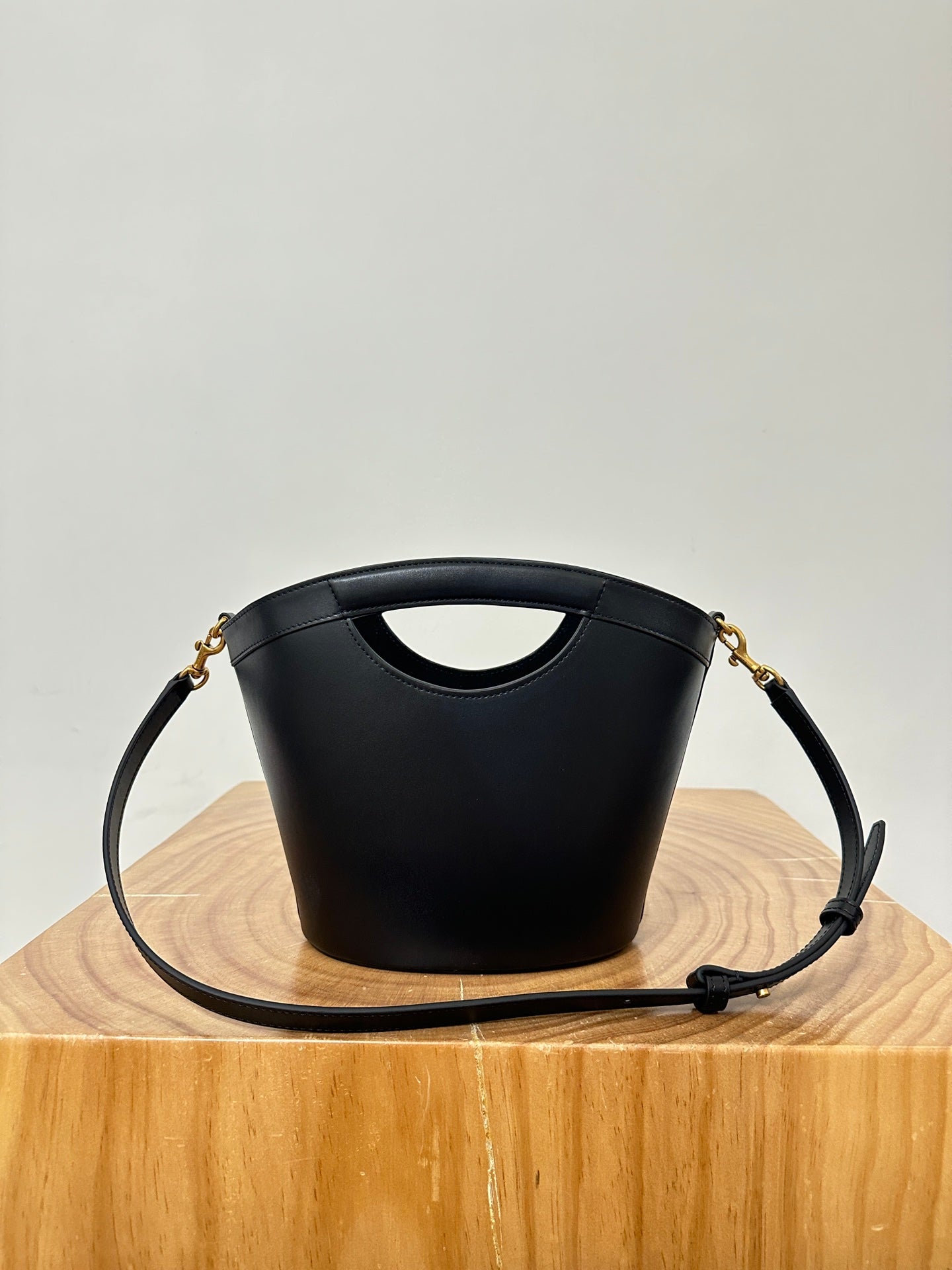 MINI 29 BLACK SOLF CALFSKIN BASKET BAG