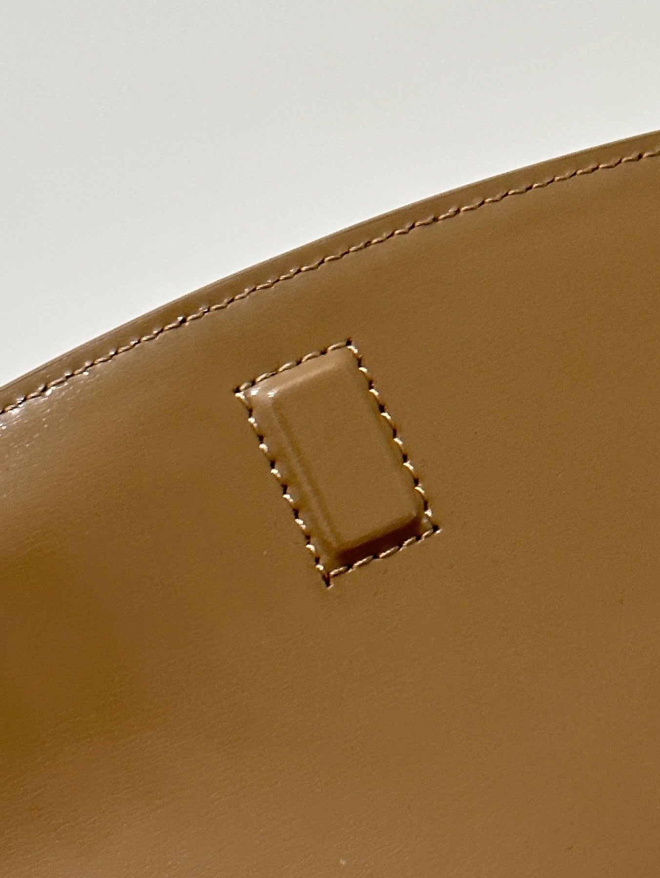 VOLTAIRE 17 CARAMEL BROWN CALFSKIN BAG