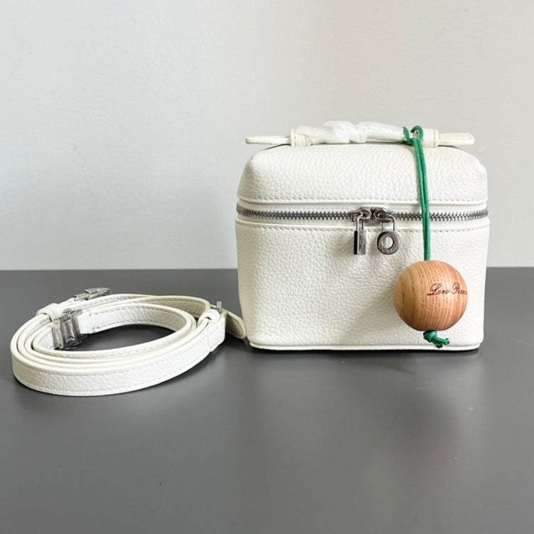 EXTRA POCKET L12 IN WHITE GRAINED CALFSKIN WITH SILVER HARDWARE