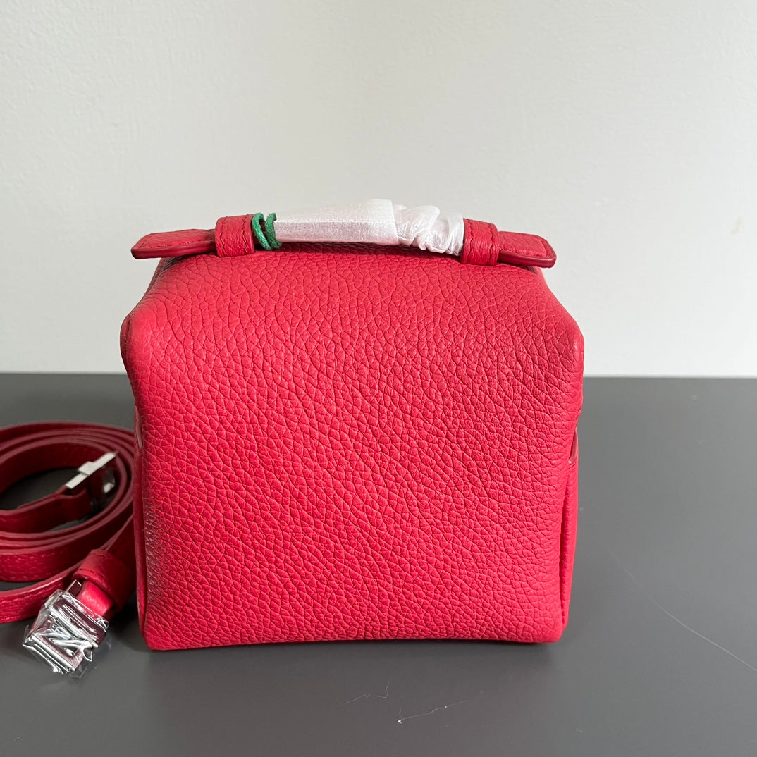 EXTRA POCKET L12 IN CRIMSON RED CALFSKIN WITH SILVER HARDWARE