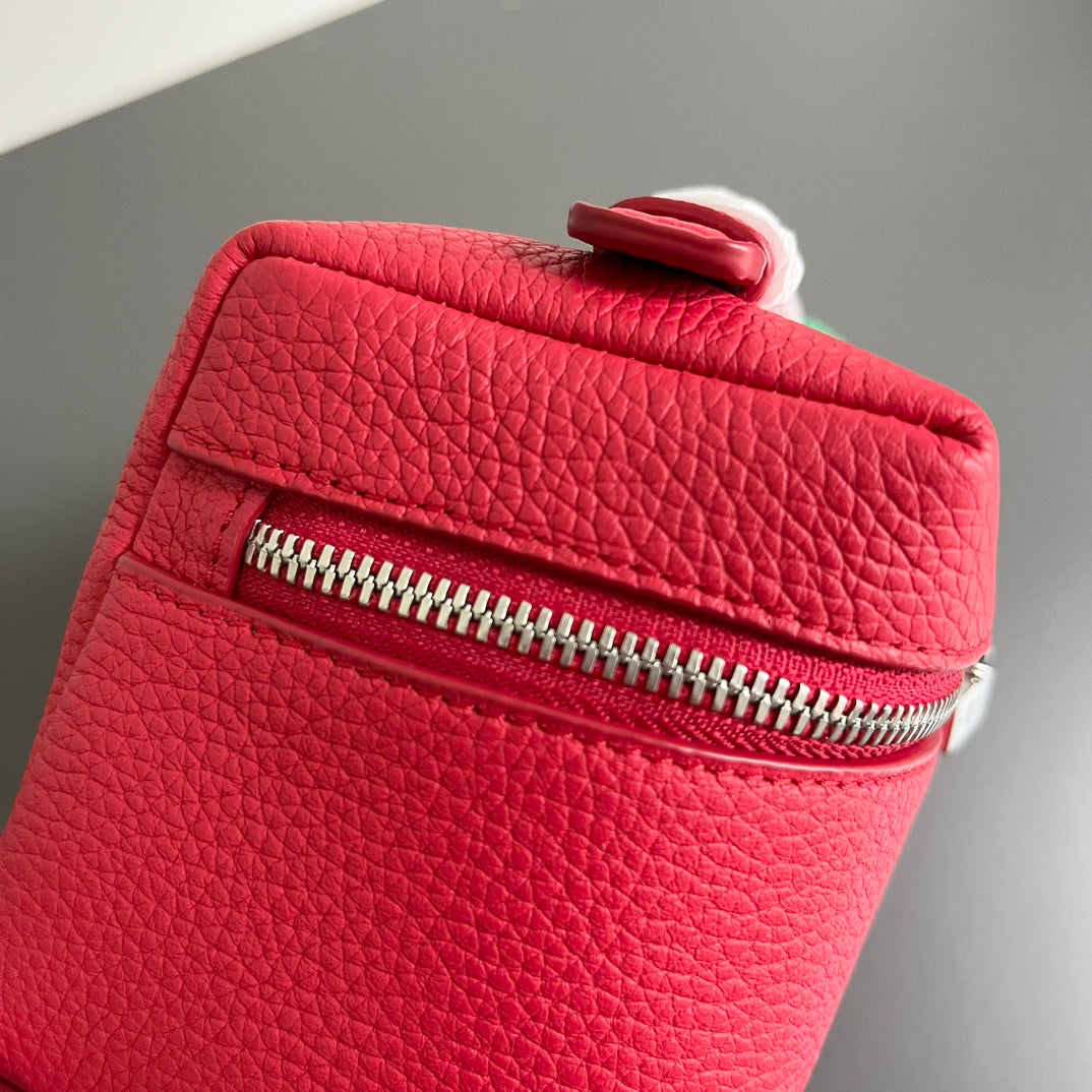 EXTRA POCKET L12 IN CRIMSON RED CALFSKIN WITH SILVER HARDWARE