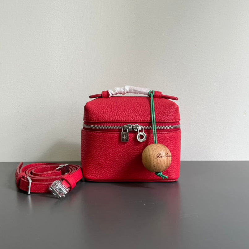 EXTRA POCKET L12 IN CRIMSON RED CALFSKIN WITH SILVER HARDWARE