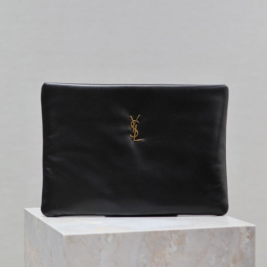 CALYPSO LARGE POUCH 30 IN BLACK SMOOTH LAMBSKIN