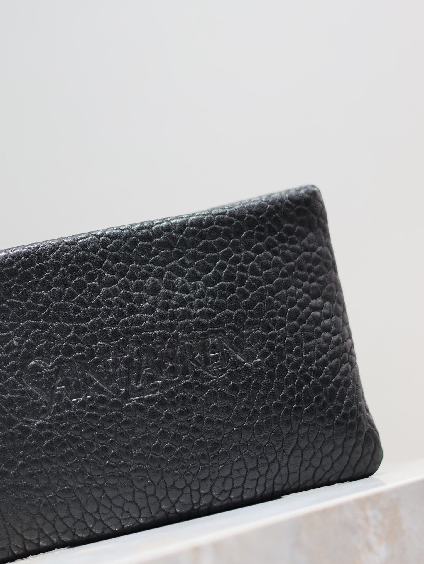 POUCH WITH ELEPHANT TEXTURE 23 IN BLACK LAMBSKIN LOGO EMBOSSED