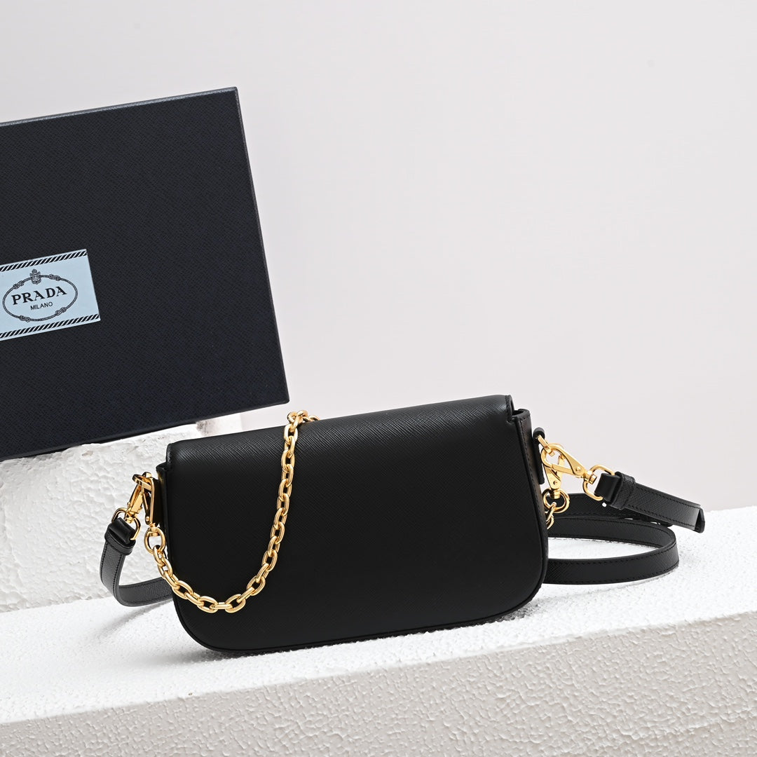 MINI FLAP BAG 20 IN BLACK SAFFIANO LEATHER GOLD HARDWARE