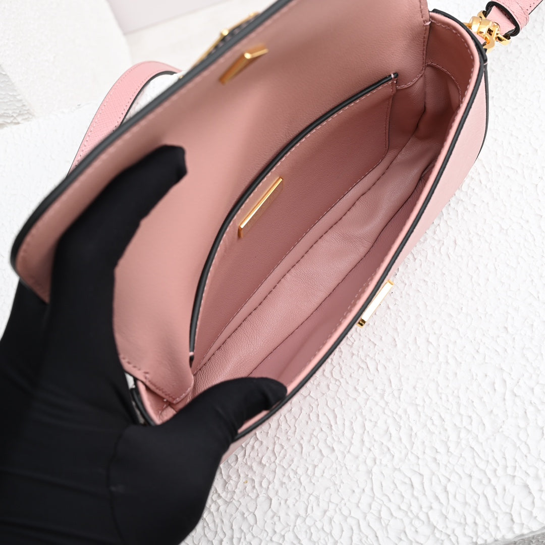 MINI FLAP BAG 20 IN BABY PINK SAFFIANO LEATHER GOLD HARDWARE