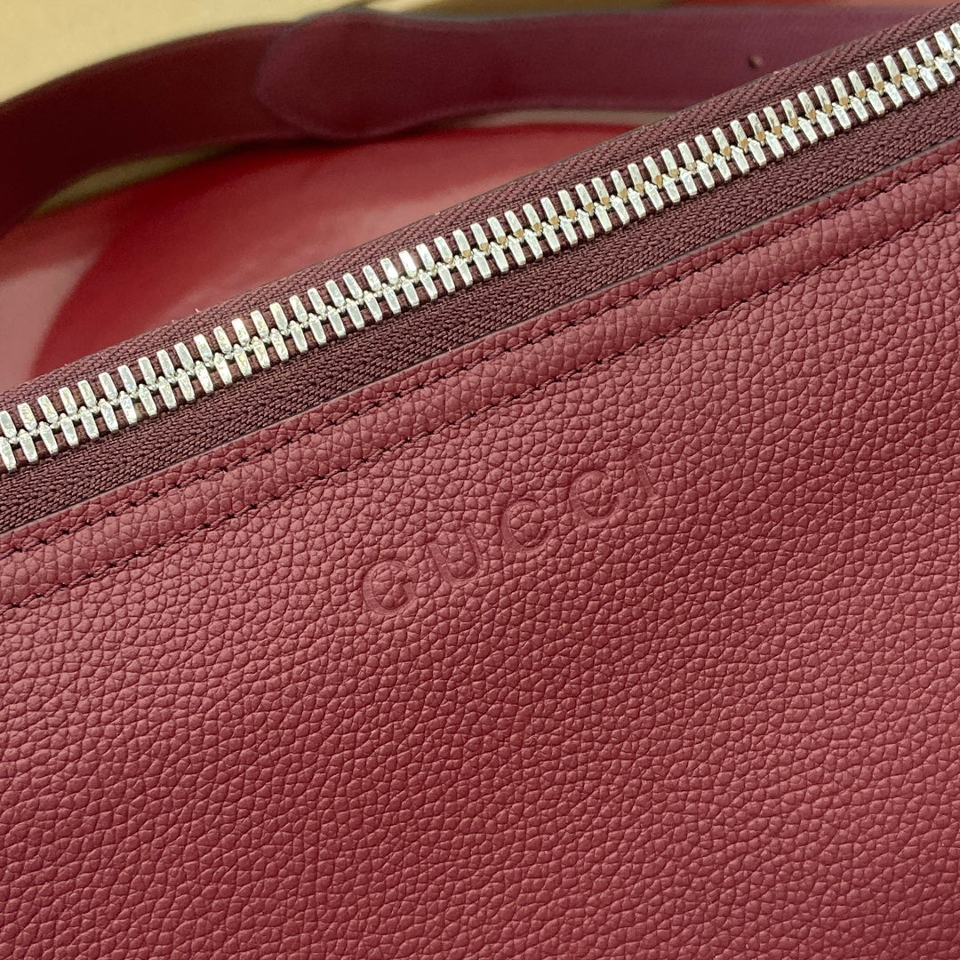 BODY SHOULDER BAG 40 IN BURGUNDY RED CALFSKIN SILVER HARDWARE