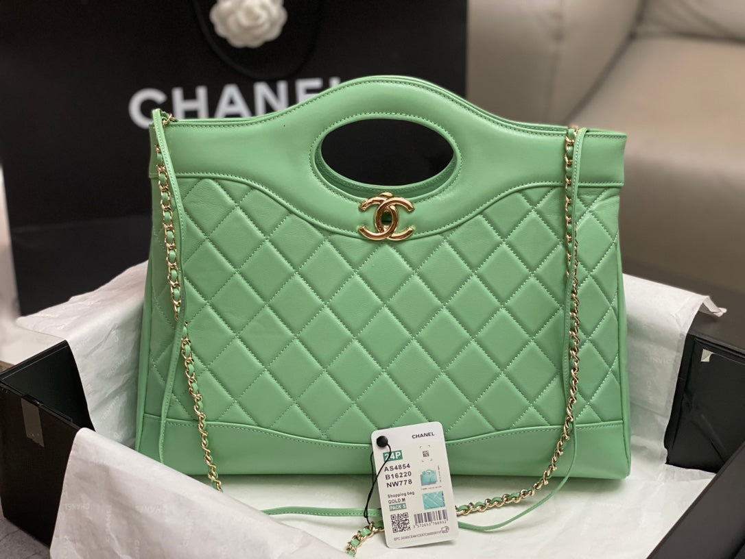 CC 39 LARGE SHOPPING BAG IN GREEN MINT CALFSKIN