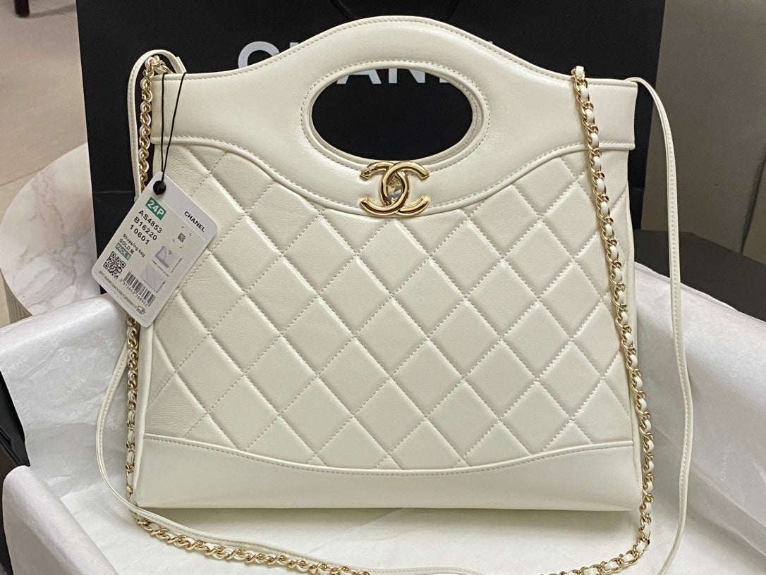 CC SMALL 30 SHOPPING BAG IN WHITE CALFSKIN