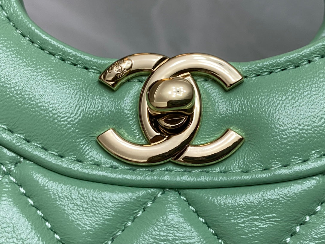 CC MINI 23 SHOPPING BAG IN GREEN MINT CALFSKIN