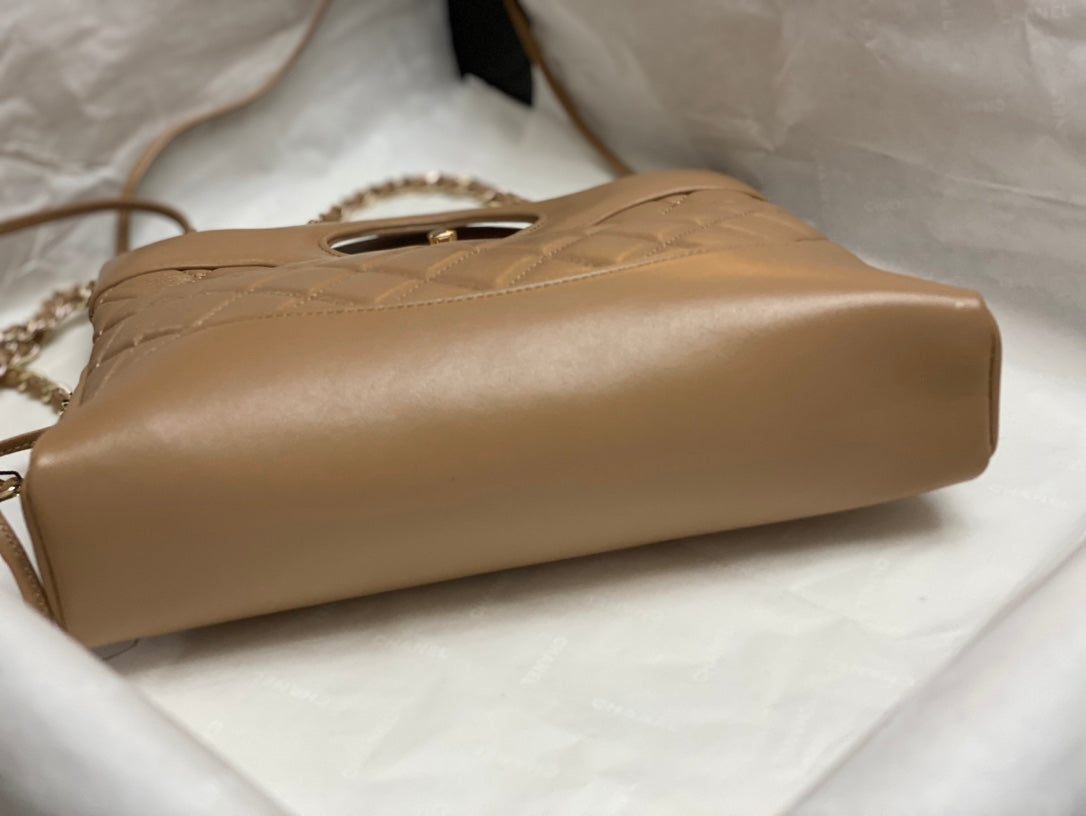 CC MINI 23 SHOPPING BAG IN CAMEL BROWN CALFSKIN