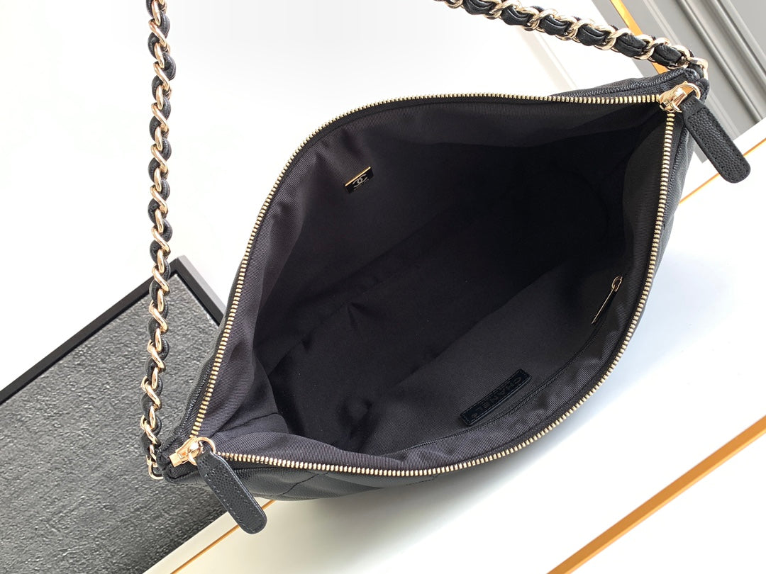 CC HOBO 35 BAG IN BLACK LAMBSKIN