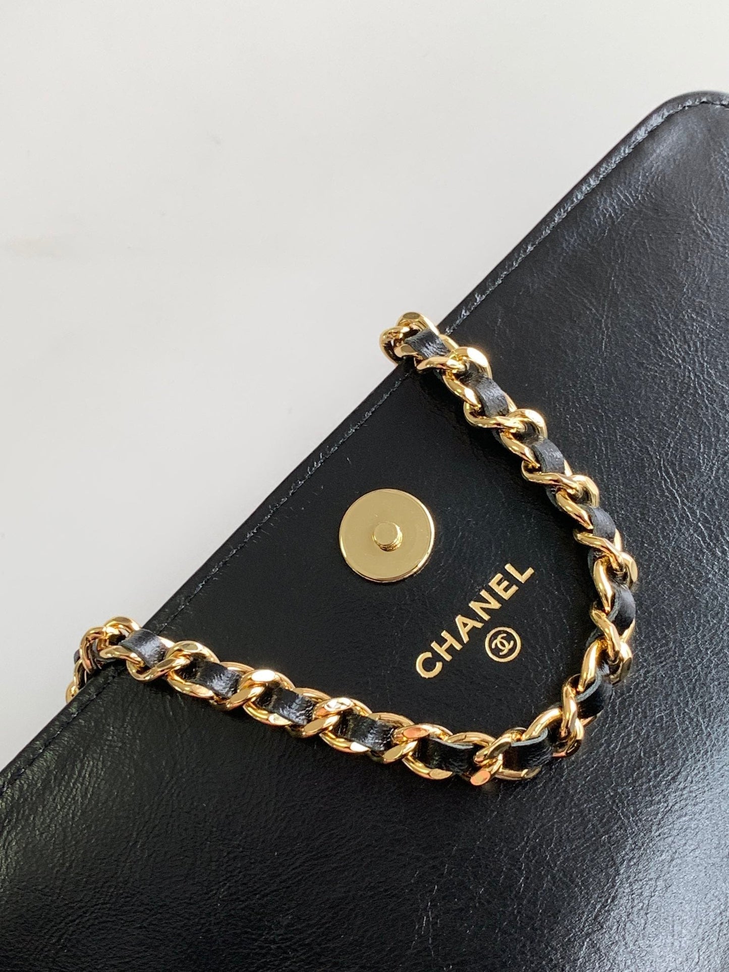 CC MINI 18 BAG IN BLACK CALFSKIN WITH GOLD HARDWARE