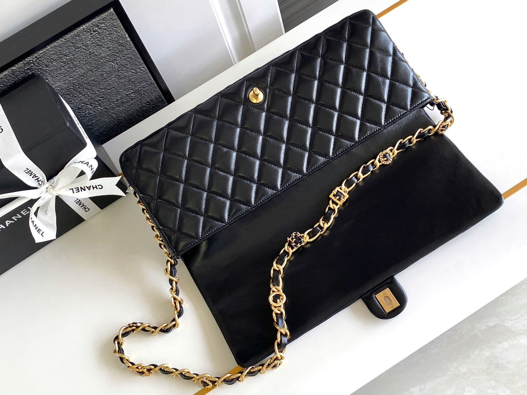 CC 38 MAXI CLUTCH BAG IN BLACK CALFSKIN