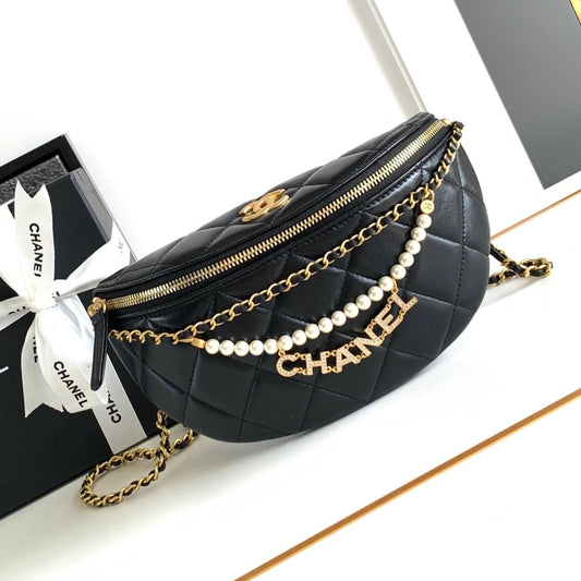 CC WAIST 24 BAG IN BLACK CALFSKIN WITH PEARL CHAIN AND GOLD HARDWARE